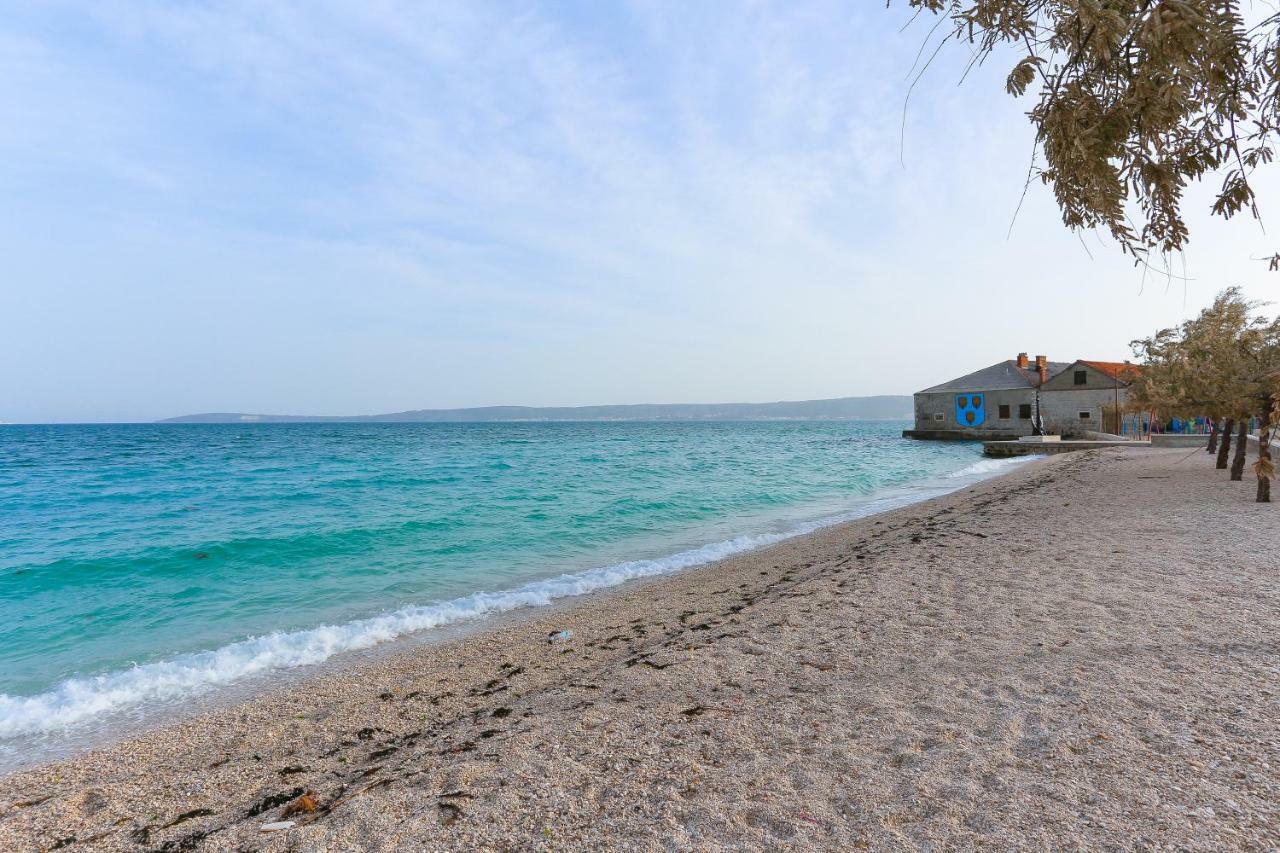 Seafront Apartment In Historical Cippico Castle Kaštela エクステリア 写真